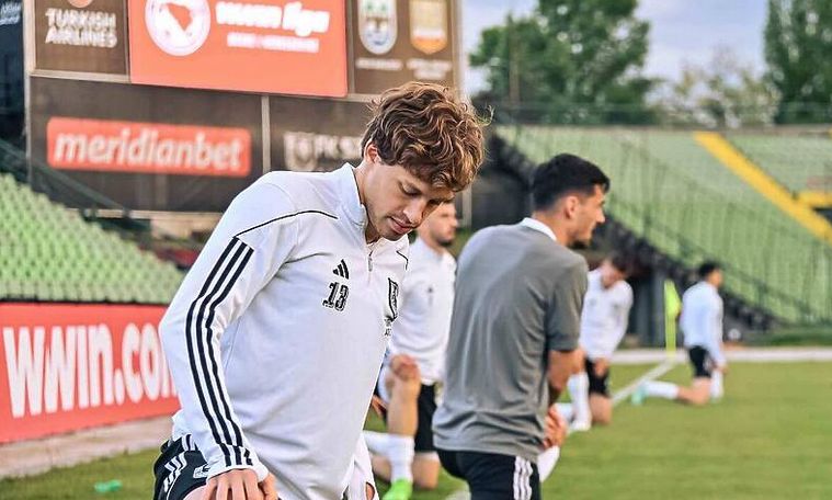 Doskorašnji vezni nogometaš Fudbalskog kluba Sarajevo Edin Julardžija napustio je redove kluba sa stadiona "Asim Ferhatović Hase".