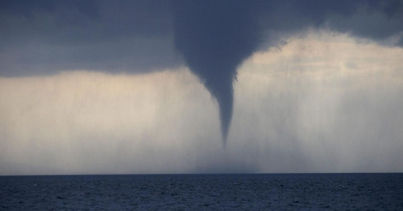 U zadarskom akvatoriju jutros je snimljen i rijedak prirodni fenomen - pijavica