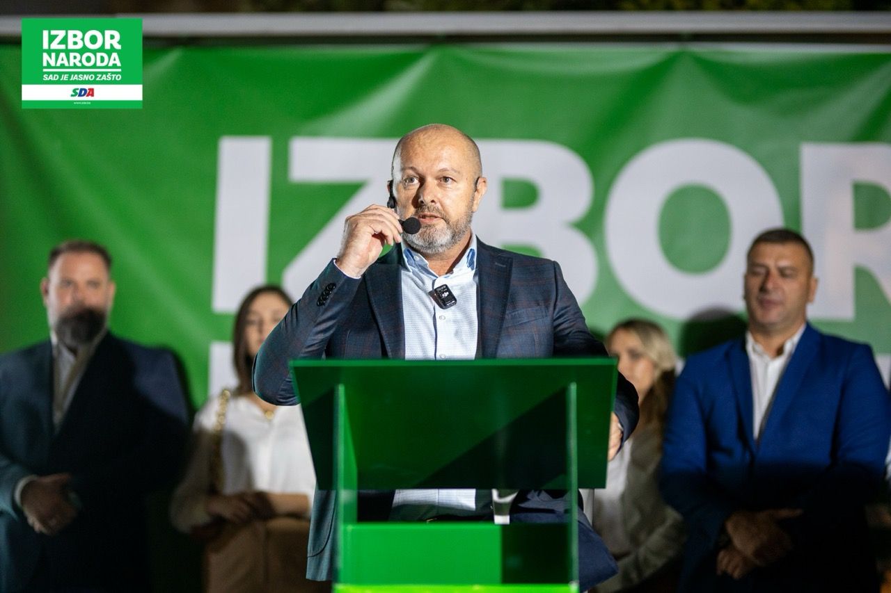 Mišljenja sam da političke napetosti u Lukavcu treba relaksirati, a i to je siguran sam određena razlika među nama