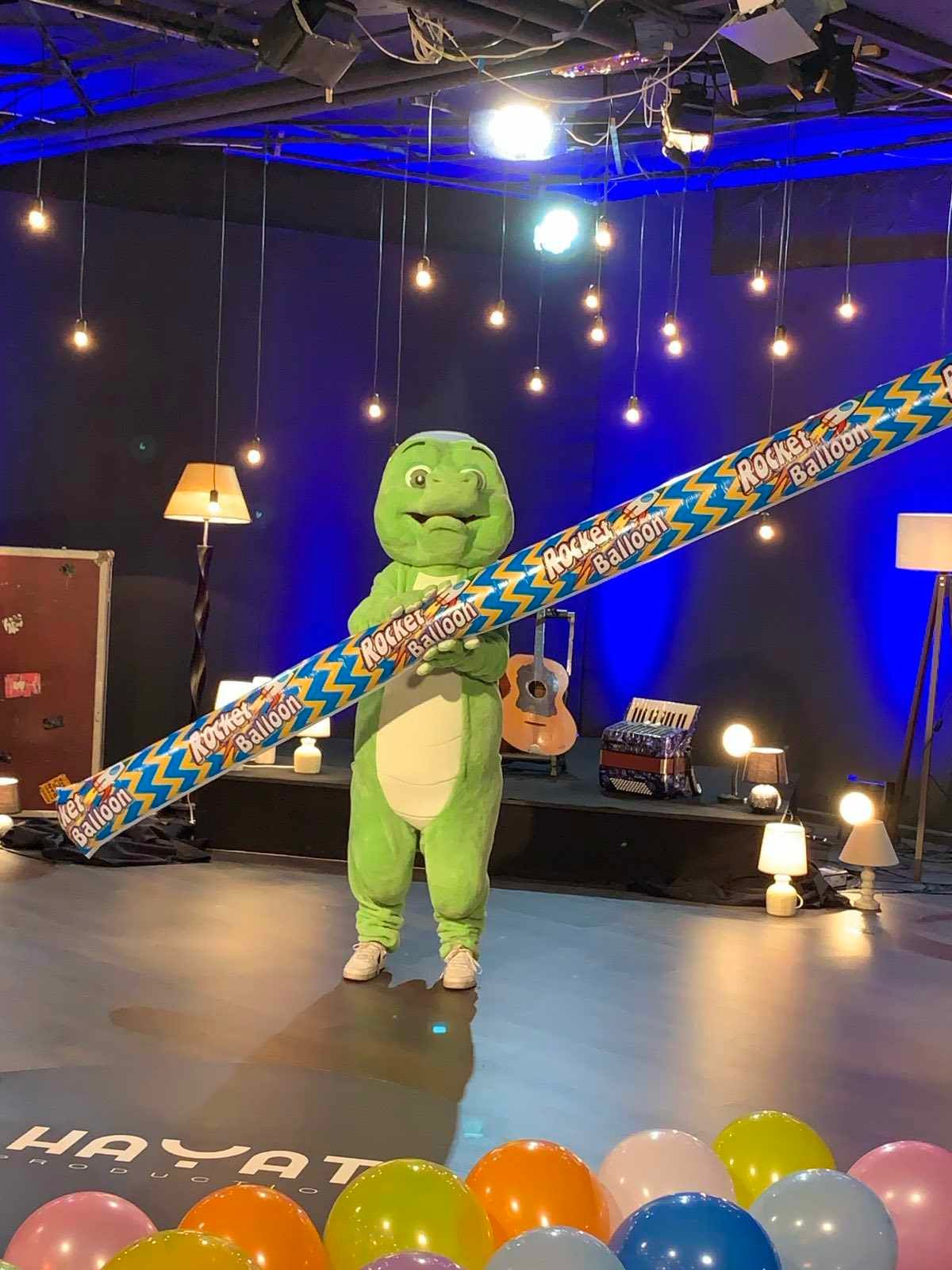 U četvrtak, 5. septembra, od 11:40 i 17:40 samo na prvom bh. dječijem kanalu HAYATOVCI gledajte promociju drugog albuma benda FRTUTMA KIDS nazvanog “RAKETA”.