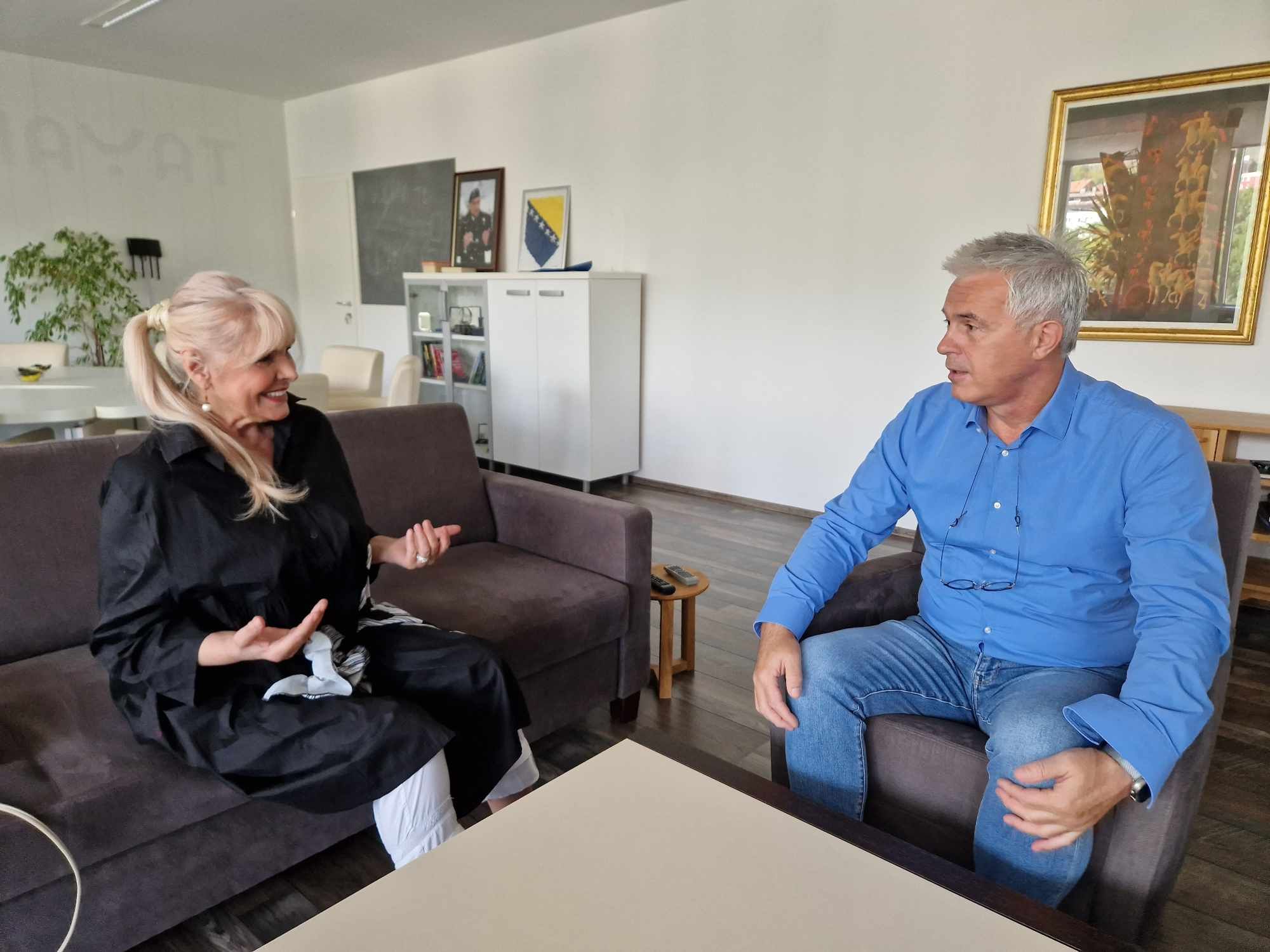 Diva sevdaha i generalni direktor Hayata, Elvir Švrakić, razgovarali su o svojoj dugogodišnjoj saradnji i budućim projektima