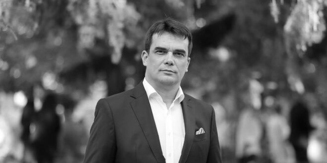 Sulejmanović je bio poznat po svom predanom radu i aktivizmu u politici i Medžlisu Fojnica