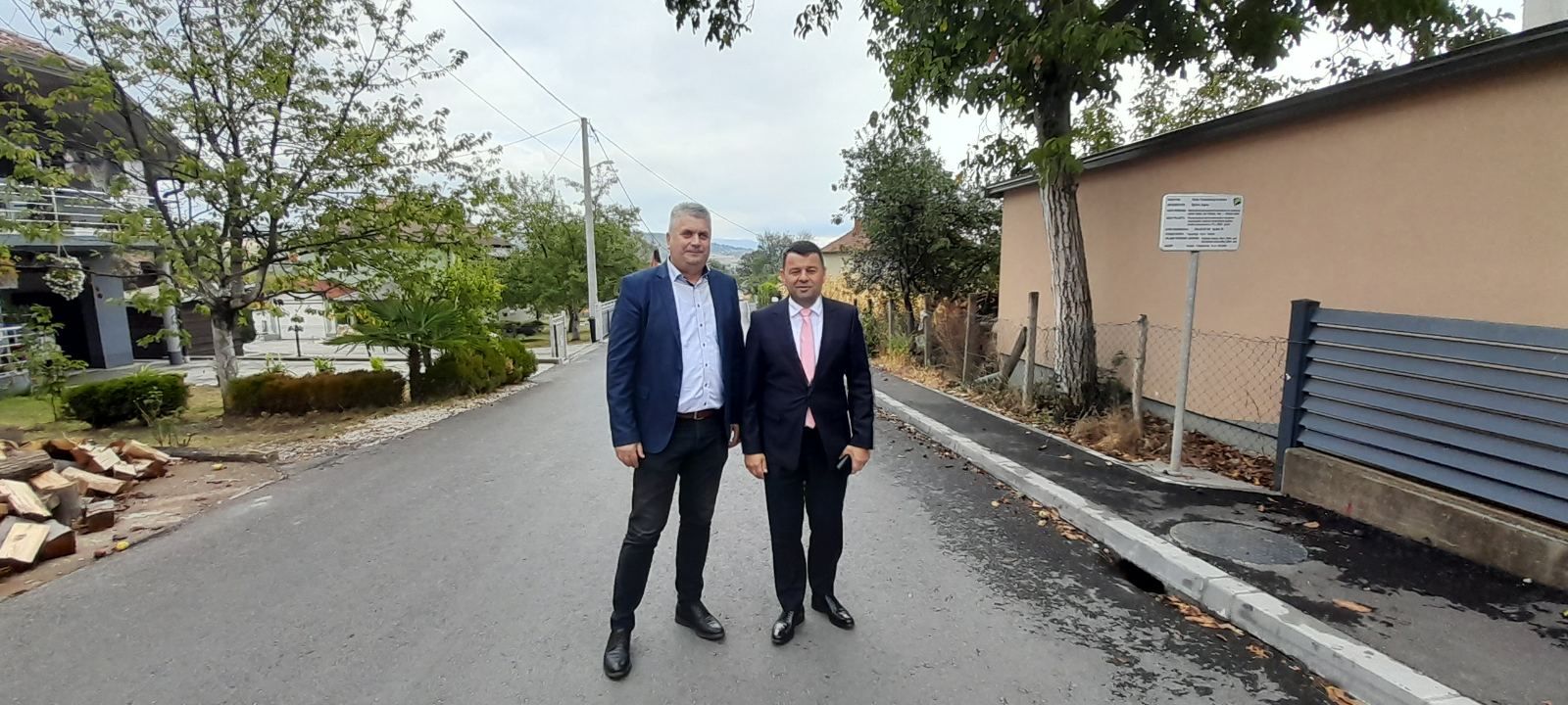 Sapna: Hurtić prisustvovao početku radova na rekonstrukciji puta Mahala-Kalilo 