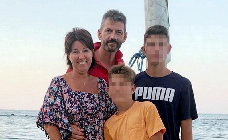 Prvo je ubio svog dvanaestogodišnjeg brata, zatim majku, a na kraju i oca. Ono što najviše šokira jeste što su ih smatrali “porodicom iz snova”