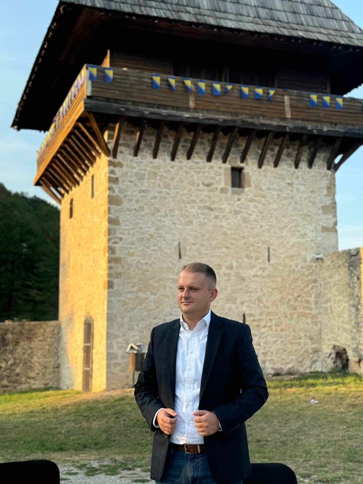 Jasmin Musić (SDA): Ključ treba promjene, ja ih mogu predvoditi!