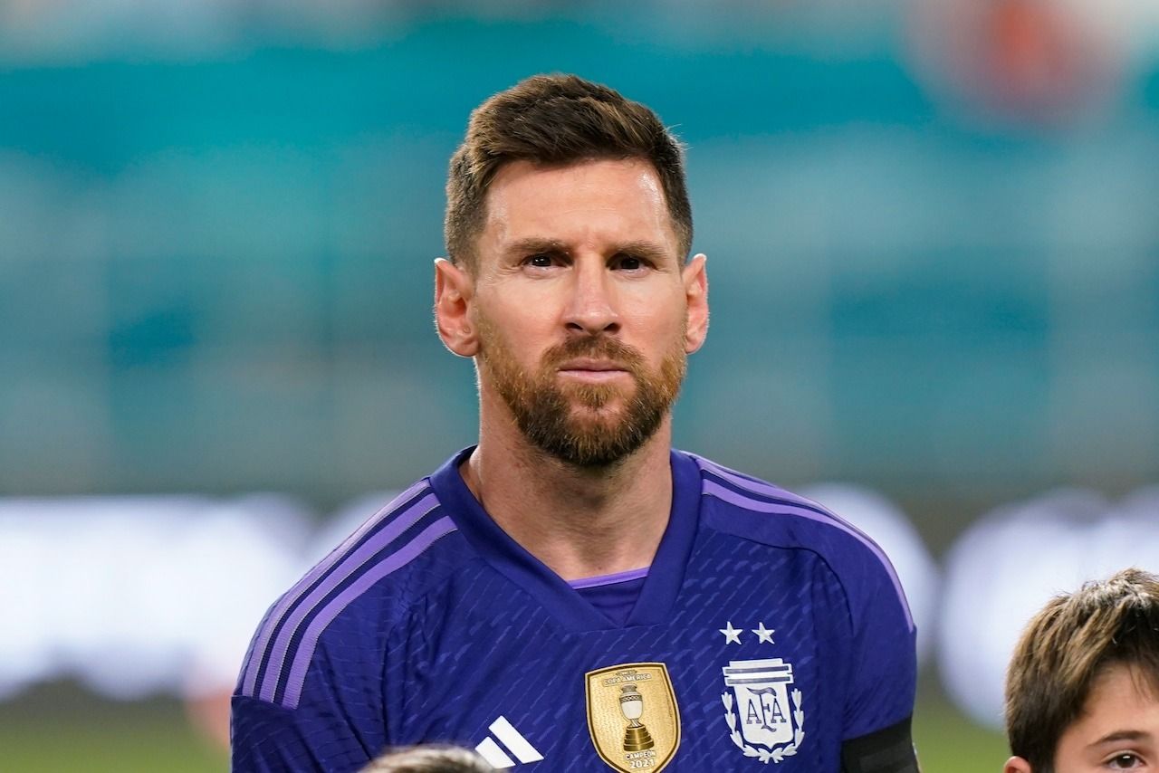 Prije nego je izašao na teren, Messija su u tunelu fotografirali iz profila, a fotografija je u manje od 24 sata postala viralna