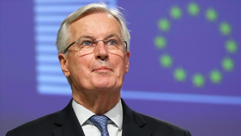 Barnier je veteran francuske i evropske politike, politikom se bavi već pola stoljeća. Bio je najmlađi zastupnik u francuskom parlamentu.