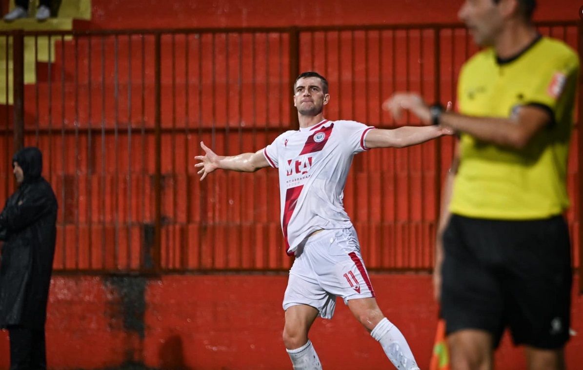 Zrinjski je ovom pobjedom stigao do 19. boda u sezoni i izbio na prvo mjesto tabele, dva više od Sarajeva