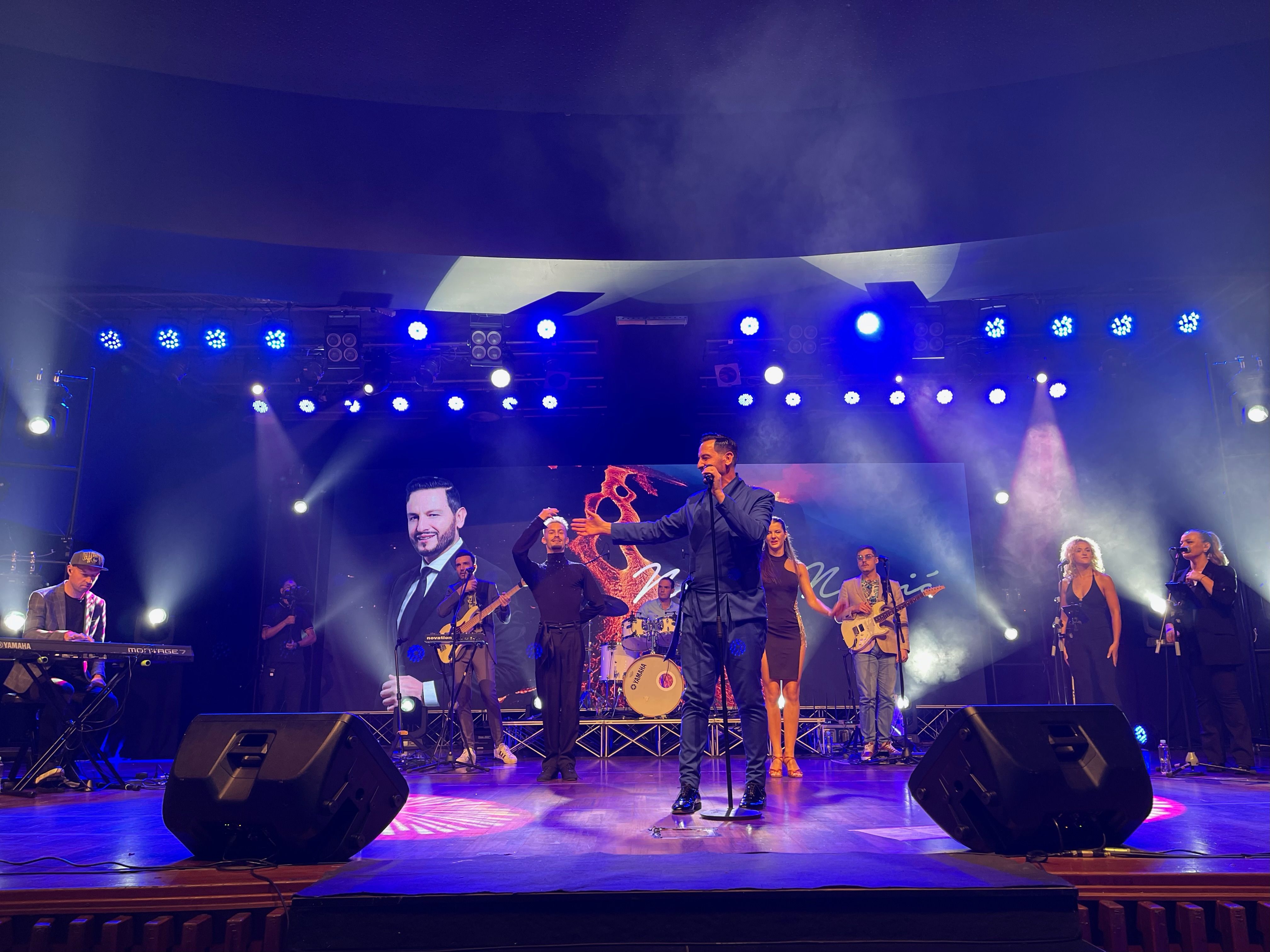 Ovim koncertom Neno je otvorio jedno novo poglavlje u svojoj muzičkoj karijeri                           