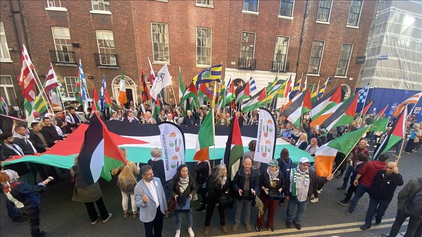 Michael Darragh Macauley, galski fudbaler, član Irske sportske asocijacije za Palestinu i osvajač osam medalja, bio je domaćin skupa.