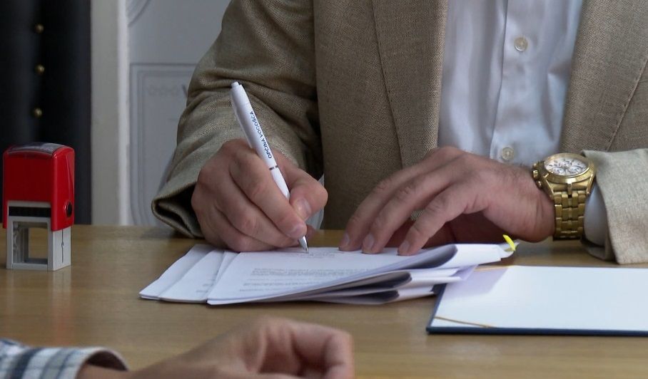 Vrijednost ugovorenih radova iznosi 373 hiljada KM, a predviđena je sanacija puteva u ukupnoj dužini od 770 m