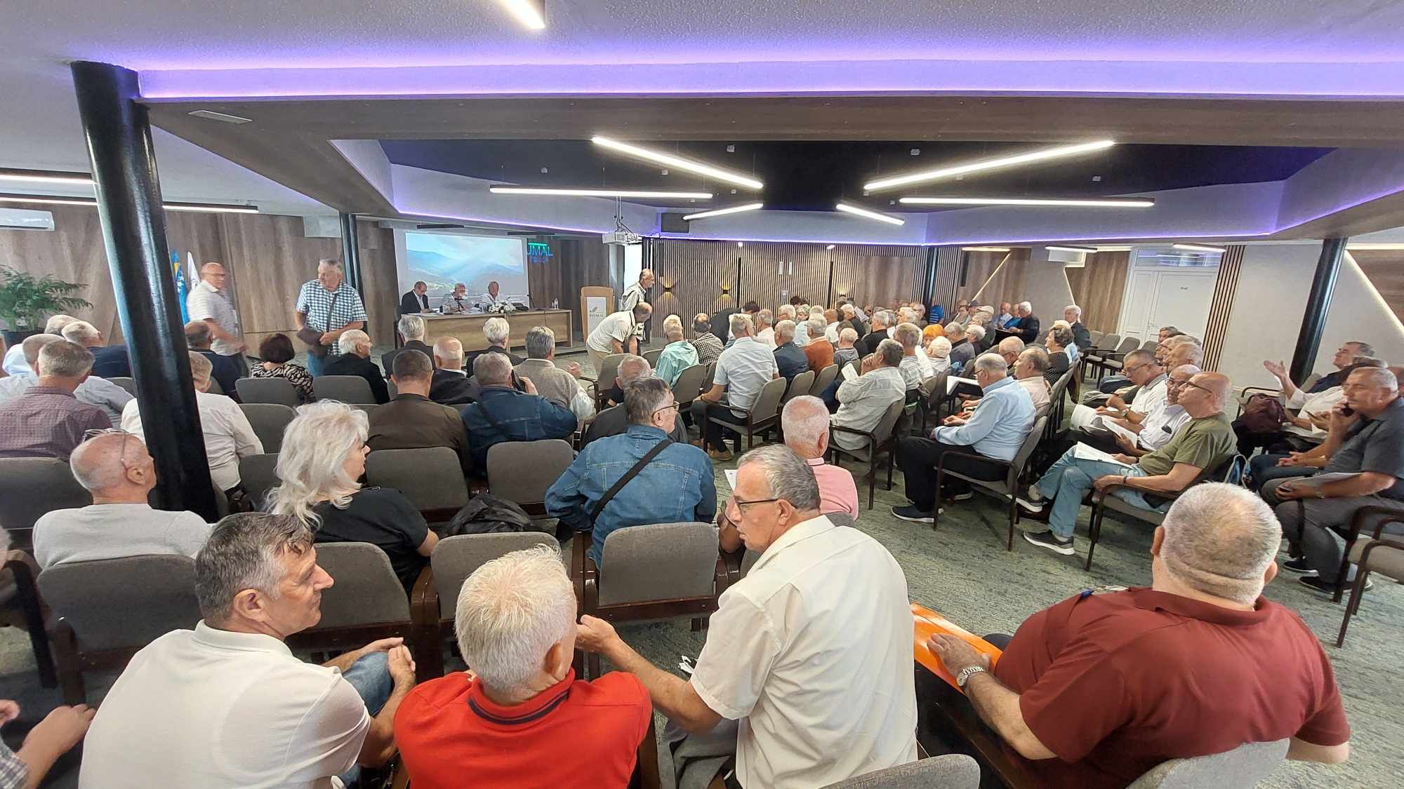 Kažu da im godinama nije bilo ovako teško, te da ih sve podsjeća na period od 2010. do 2014. godine