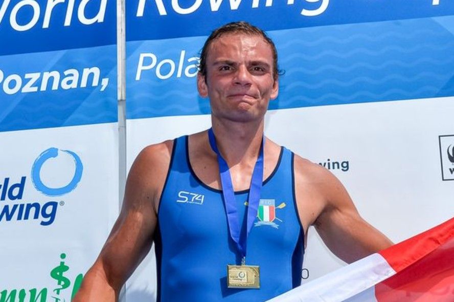 Italijanskom veslaču Giacomu Periniju su oduzeli bronzanu medalju nakon što je istragom utvrđeno da je koristio zabranjenu napravu