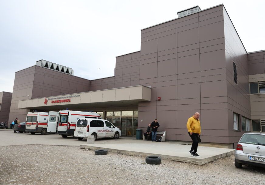 Do udesa je došlo kada je na ženu, koja je pješačila, naletio autobus, za čijim volanom je bio D.G.