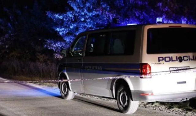 U ovom trenutku, okolnosti nesreće se istražuju, a policija provodi istragu kako bi utvrdila uzroke i okolnosti incidenta.