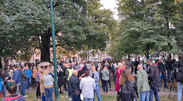 Današnji dan u glavnom gradu naše domovine obilježen je već započetim, ali i novim protestima.