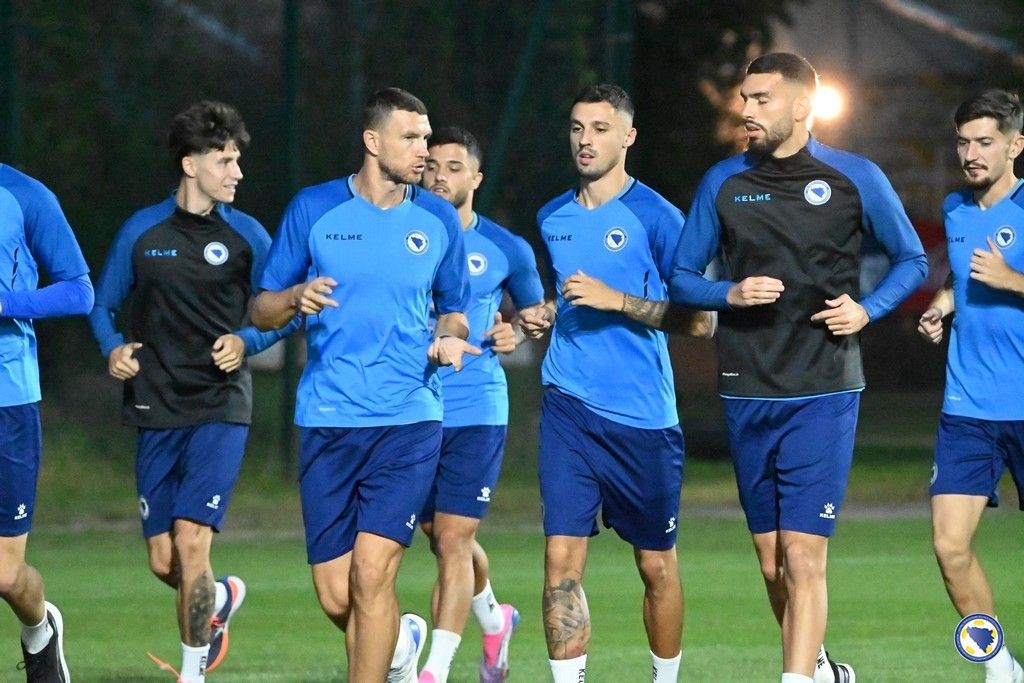 Svi igrači koji su doputovali u Mađarsku su spremni i na raspolaganju su selektoru Sergeju Barbarezu.