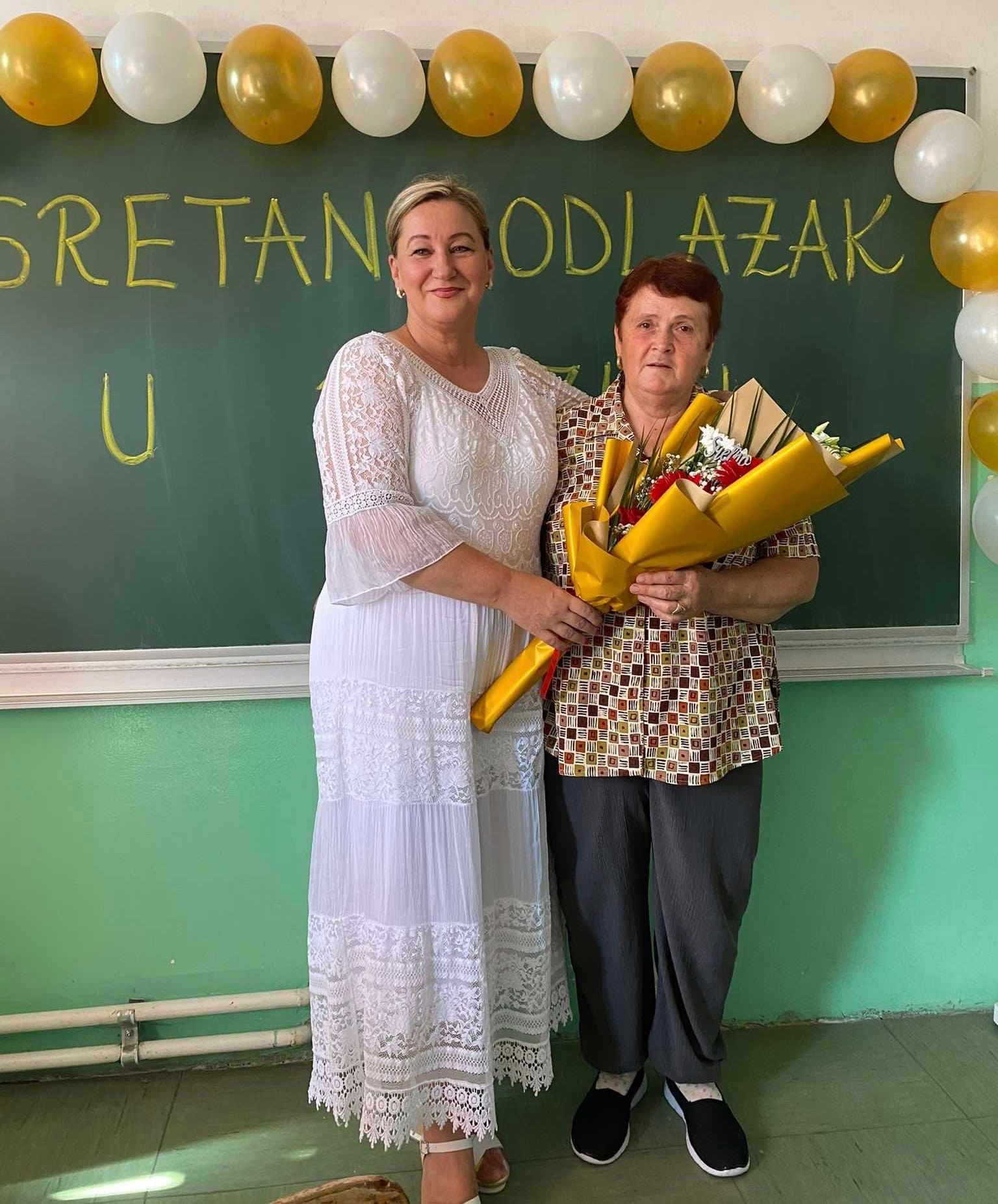 Spremačica Zehida školi je dala dušu: Kolege joj pripremile emotivan ispraćaj u penziju