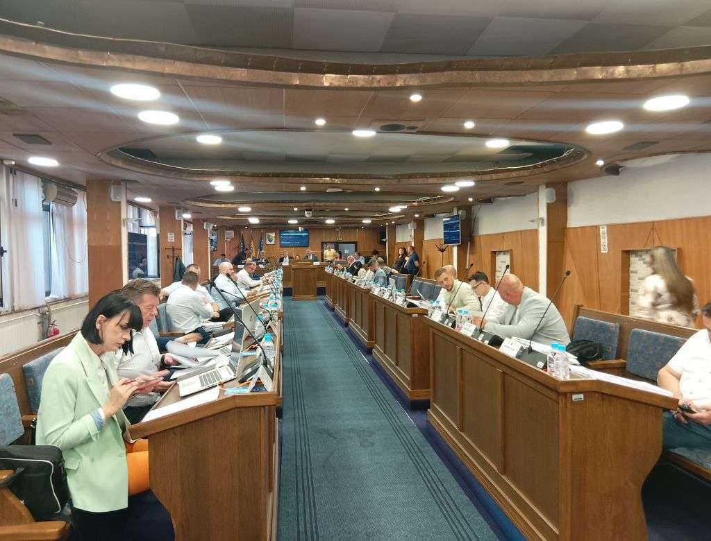 Jednoglasno usvojeni zakoni uz amandman koji se odnosi na lica koja su zatečena u mandatu