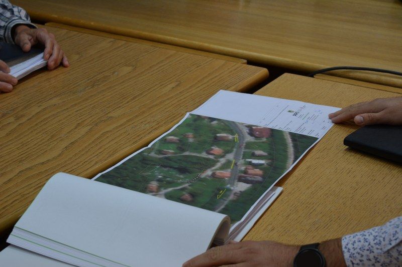 Garancija za izvedene radove iznosi 2 godine od datuma primopredaje radova, a nadzor nad izvođenjem radova vrši Zavod za izgradnju Kantona Sarajevo