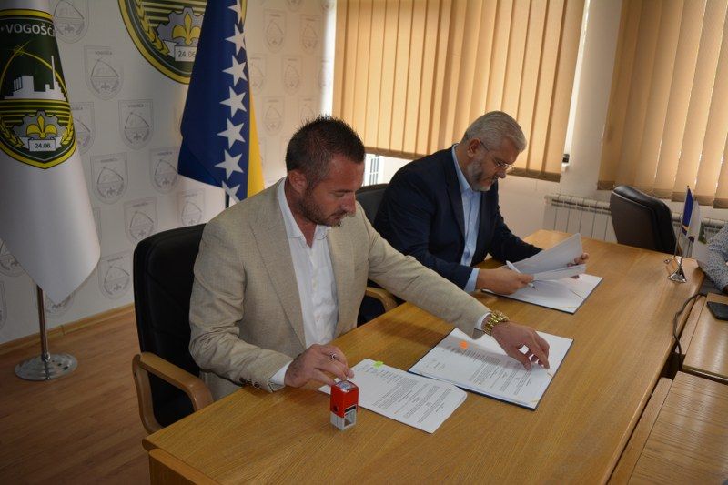 Garancija za izvedene radove iznosi 2 godine od datuma primopredaje radova, a nadzor nad izvođenjem radova vrši Zavod za izgradnju Kantona Sarajevo