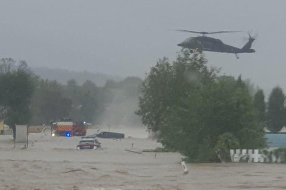 Vlasti nisu isključile mogućnost novih evakuacija u glavnom gradu