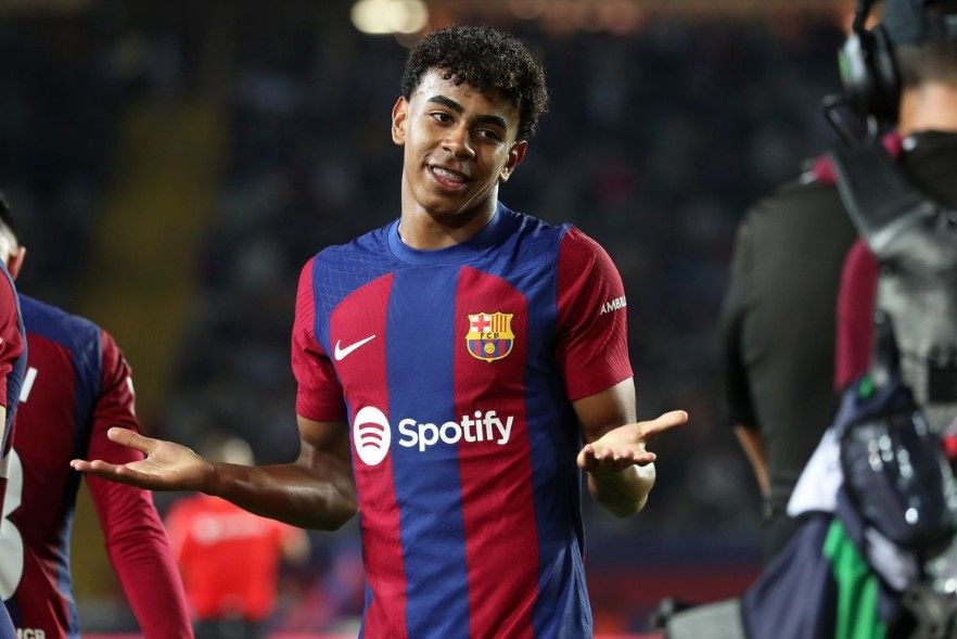 Yamal (17) zabio je dvaput dok je Barca slavila sa 4:1 i ostvarila pet pobjeda u pet kola španske La Lige ove sezone