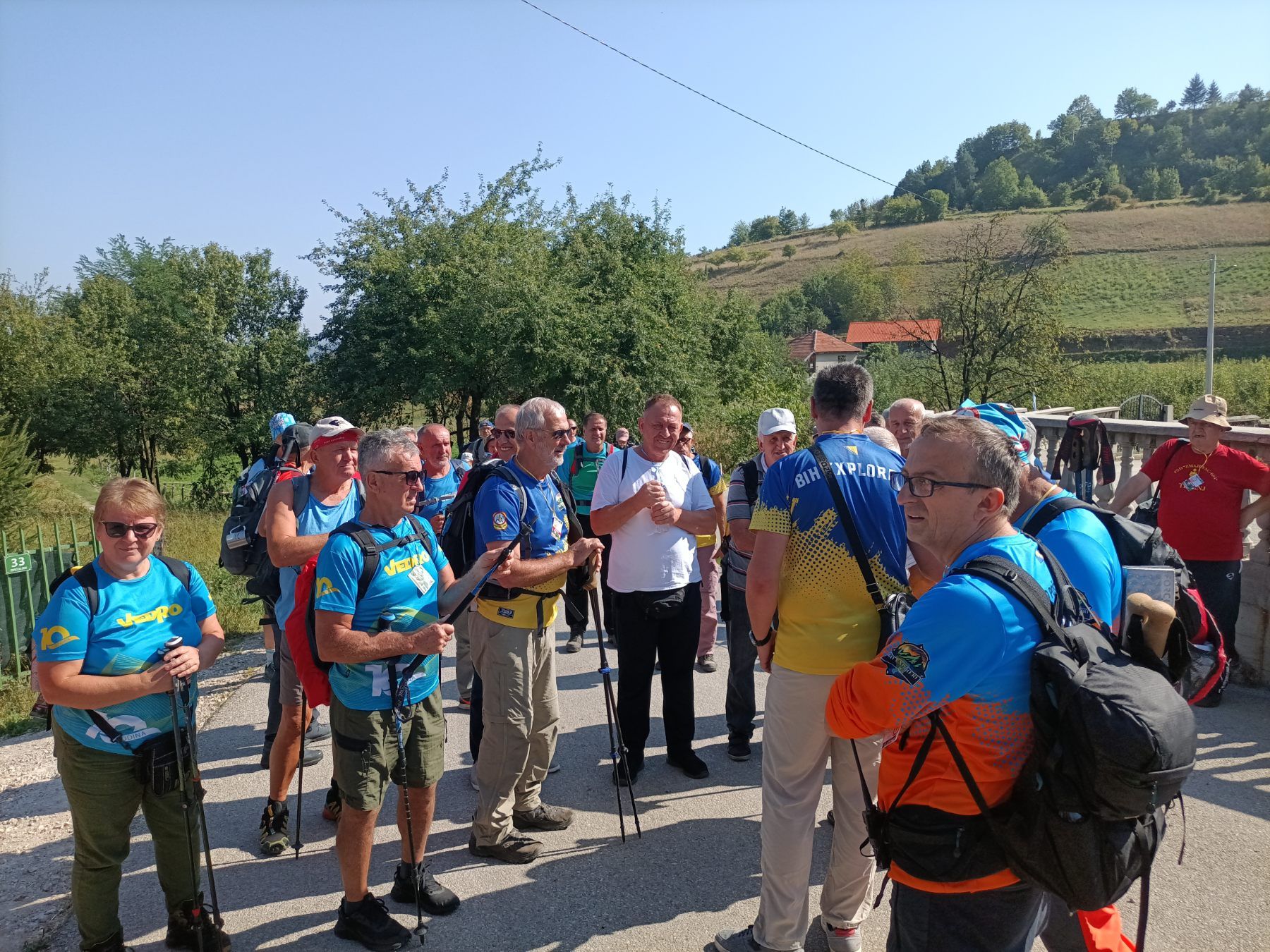 Zahvaljujući vrijednim članovima PSD Poštar-Zenica koji su nekoliko dana čistili stazu i odlično je pripremili za ovaj planinarski pohod staza je bila prohodna i bezbjedna.

