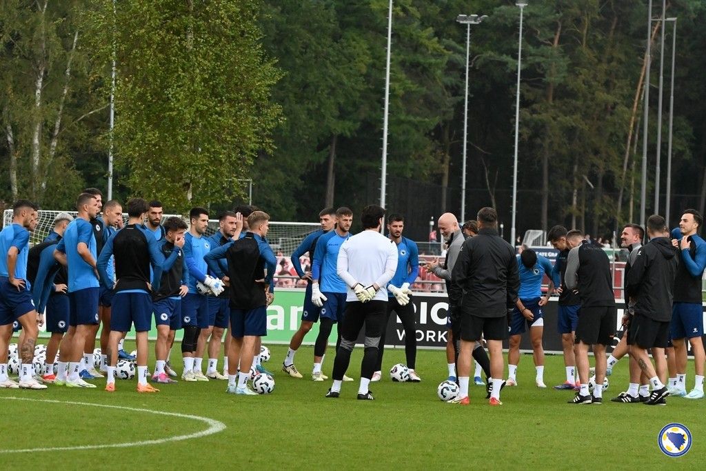 Naši najbolji fudbaleri će sutra odraditi još jedan trening uoči duela sa Nizozemcima