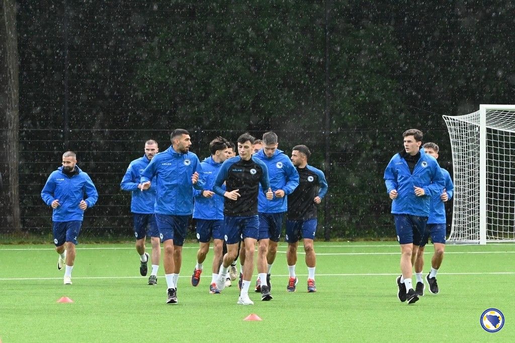 Naši najbolji fudbaleri će sutra odraditi još jedan trening uoči duela sa Nizozemcima