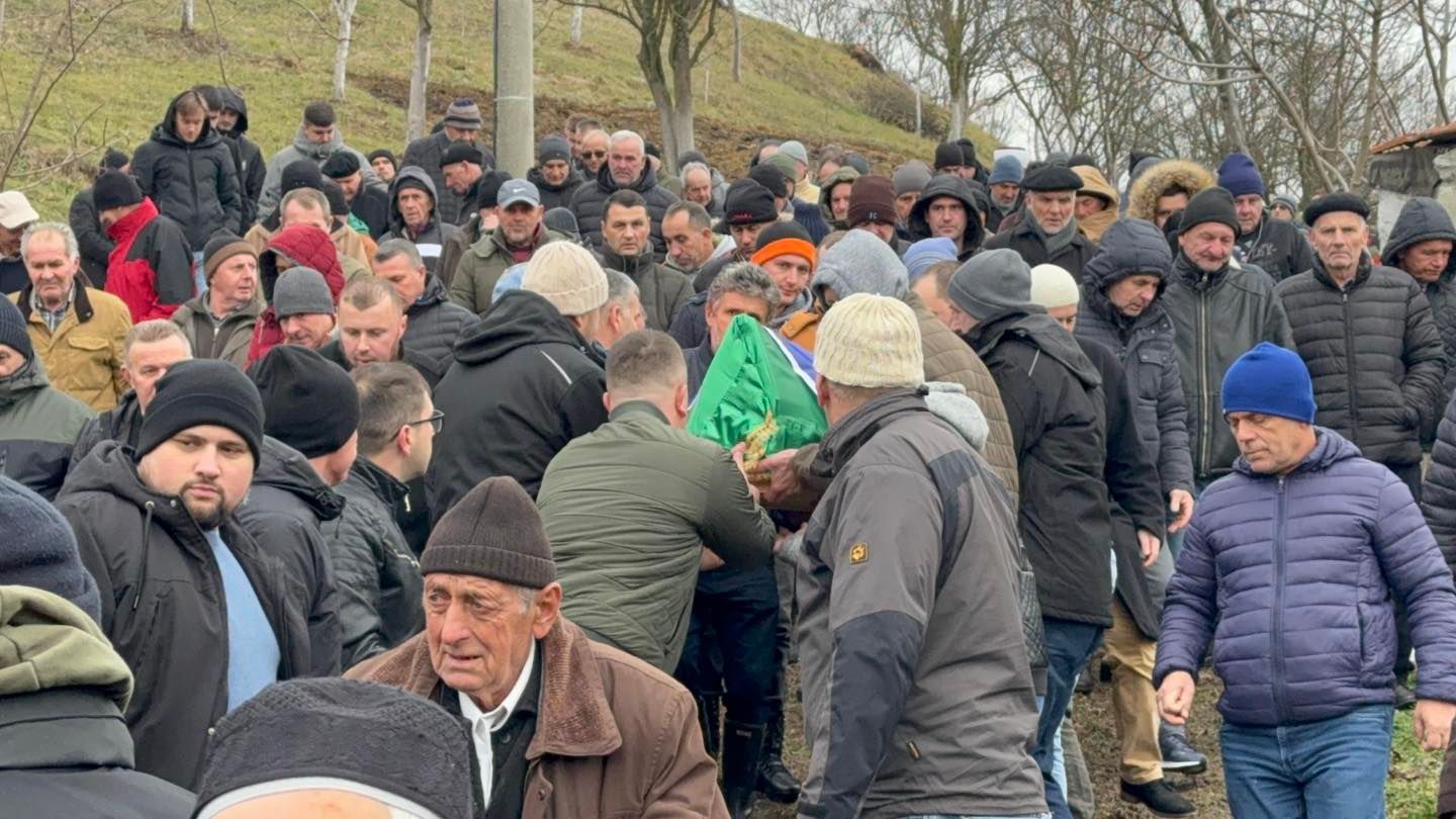 O kakvom se insanu radi govori i ovaj broj ljudi na dženazi