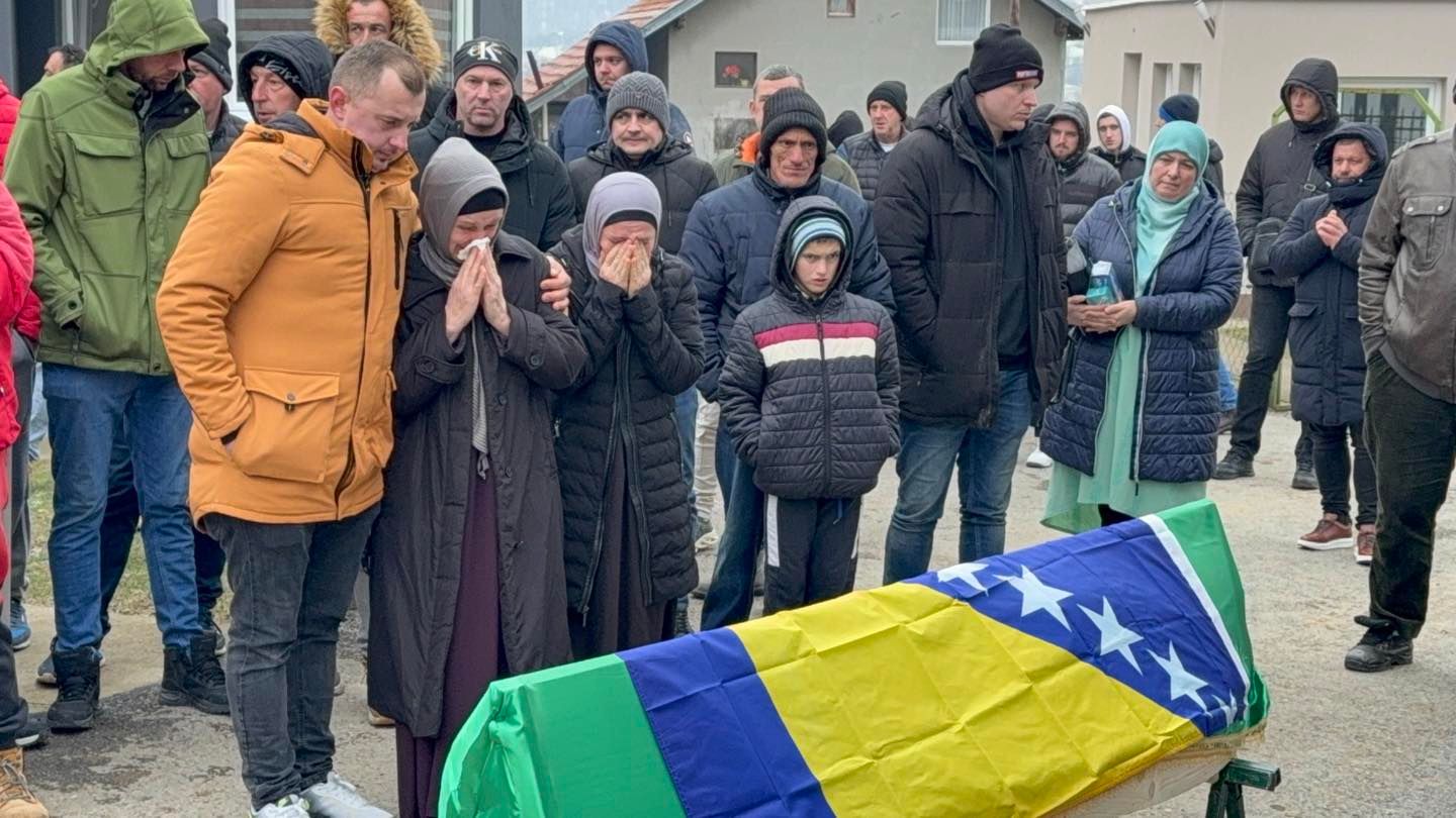 O kakvom se insanu radi govori i ovaj broj ljudi na dženazi