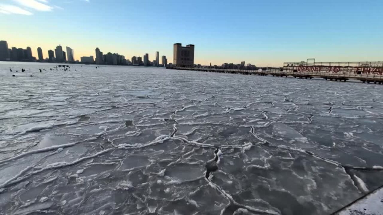 Temperature u New Yorku su pale na šest stepeni ispod nule, što je najhladniji januar u posljednjih 13 godina
