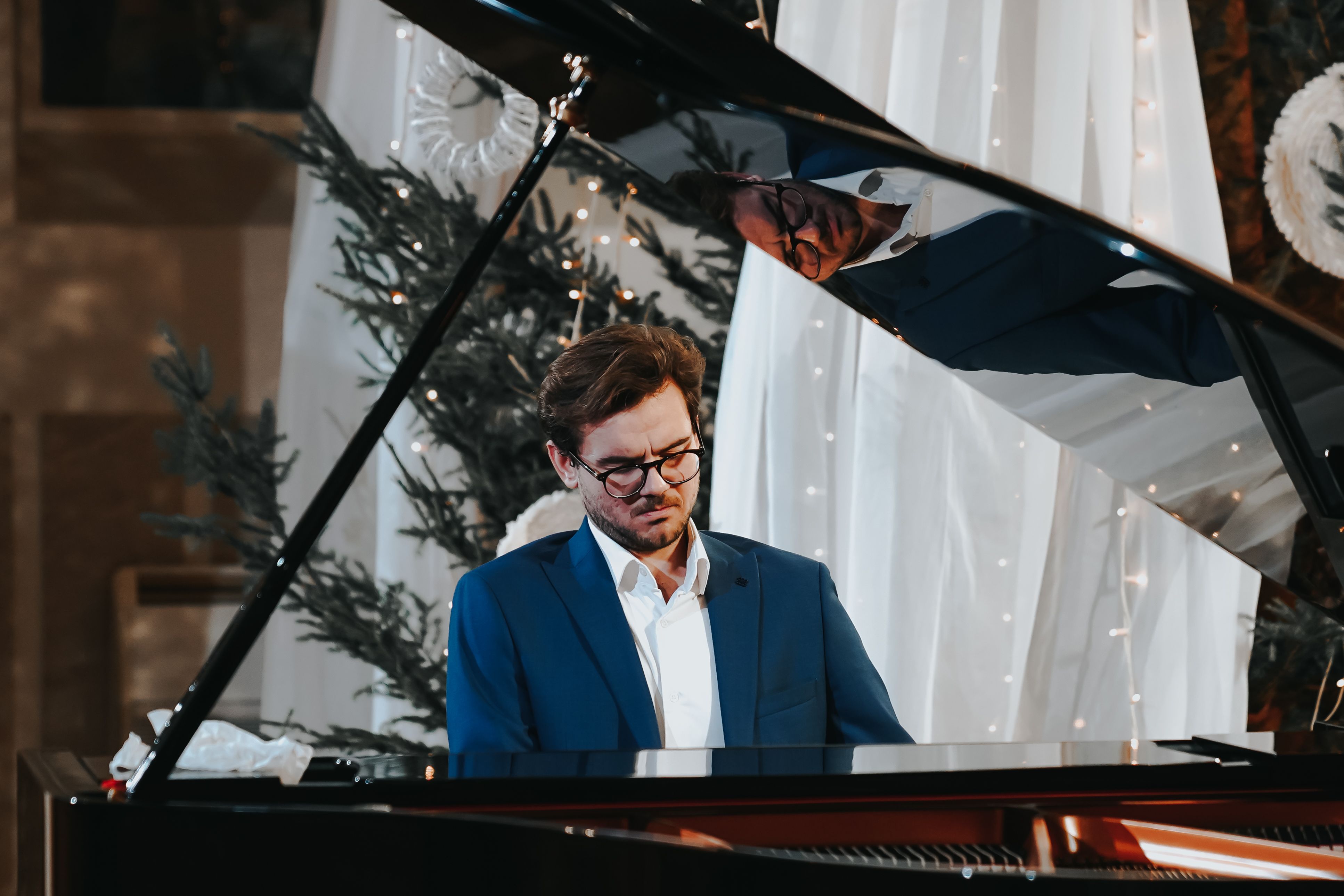 Nastupit će u srijedu, 22. januara 2025. godine, u 19:00 u Galeriji BKC
