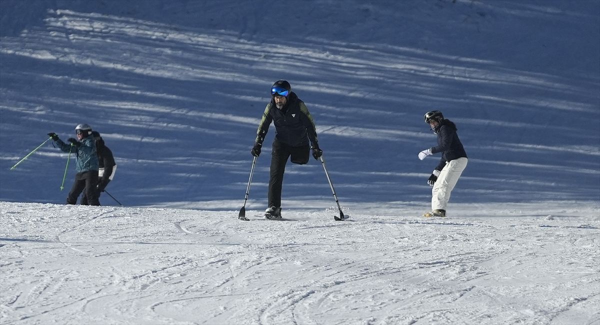 Stvarno uživam. Ovo je sada ovisnost. Ispunjava me, dio sam planine i uživam maksimalno. Nema mjerila za ovaj osjećaj sreće, rekao je Almir Drnda