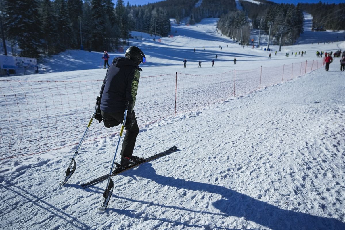 Stvarno uživam. Ovo je sada ovisnost. Ispunjava me, dio sam planine i uživam maksimalno. Nema mjerila za ovaj osjećaj sreće, rekao je Almir Drnda