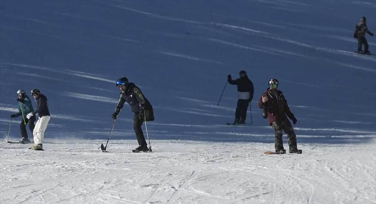 Stvarno uživam. Ovo je sada ovisnost. Ispunjava me, dio sam planine i uživam maksimalno. Nema mjerila za ovaj osjećaj sreće, rekao je Almir Drnda