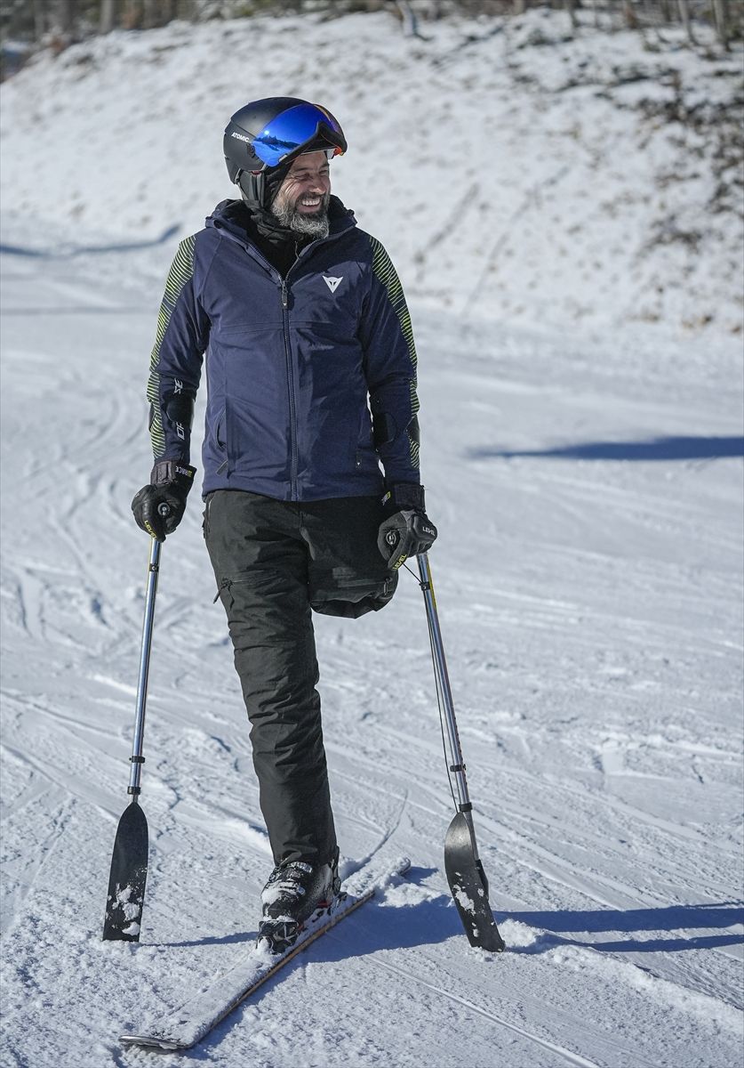 Stvarno uživam. Ovo je sada ovisnost. Ispunjava me, dio sam planine i uživam maksimalno. Nema mjerila za ovaj osjećaj sreće, rekao je Almir Drnda
