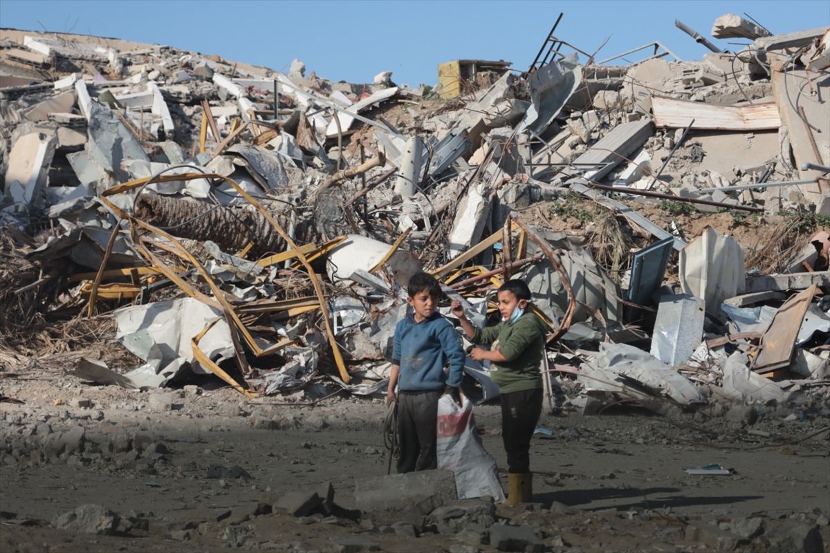 Palestinci se vraćaju domovima nakon uspostave primirja u Gazi