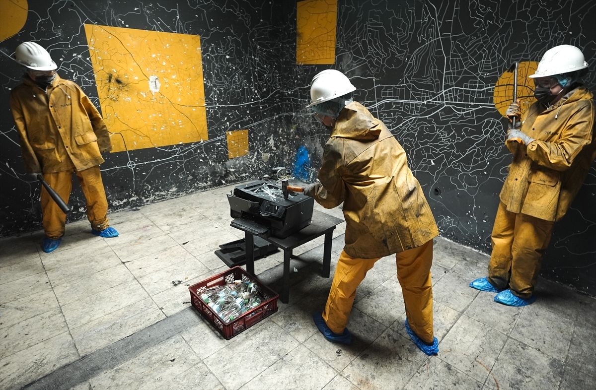 'Smash' soba u Sarajevu pomaže u oslobađanju od stresa