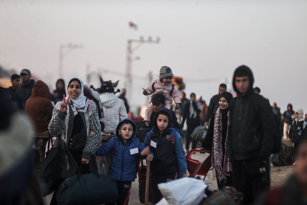 Desetine hiljada protjeranih Palestinaca vraćaju se na sjever Gaze