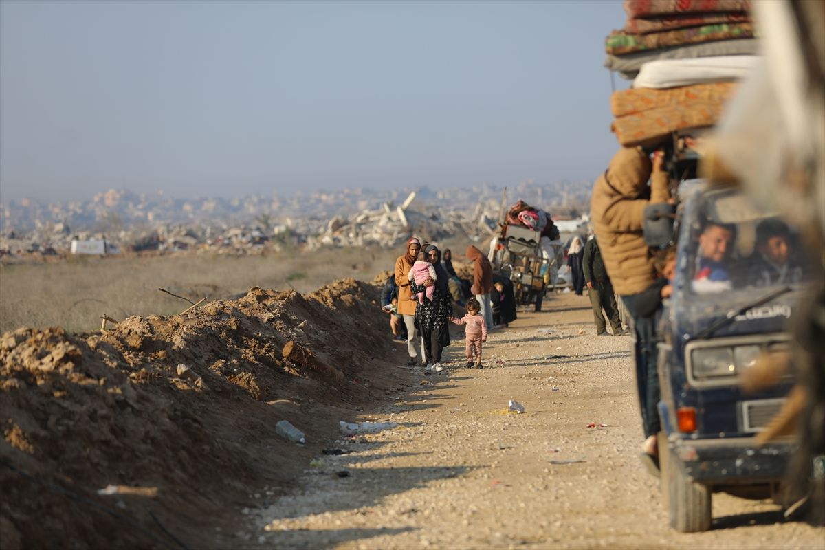 Nakon otvaranja okupiranog Netzarim koridora u ponedjeljak, stanovnici Gaze su se masovno počeli vraćati u sjeverne regije