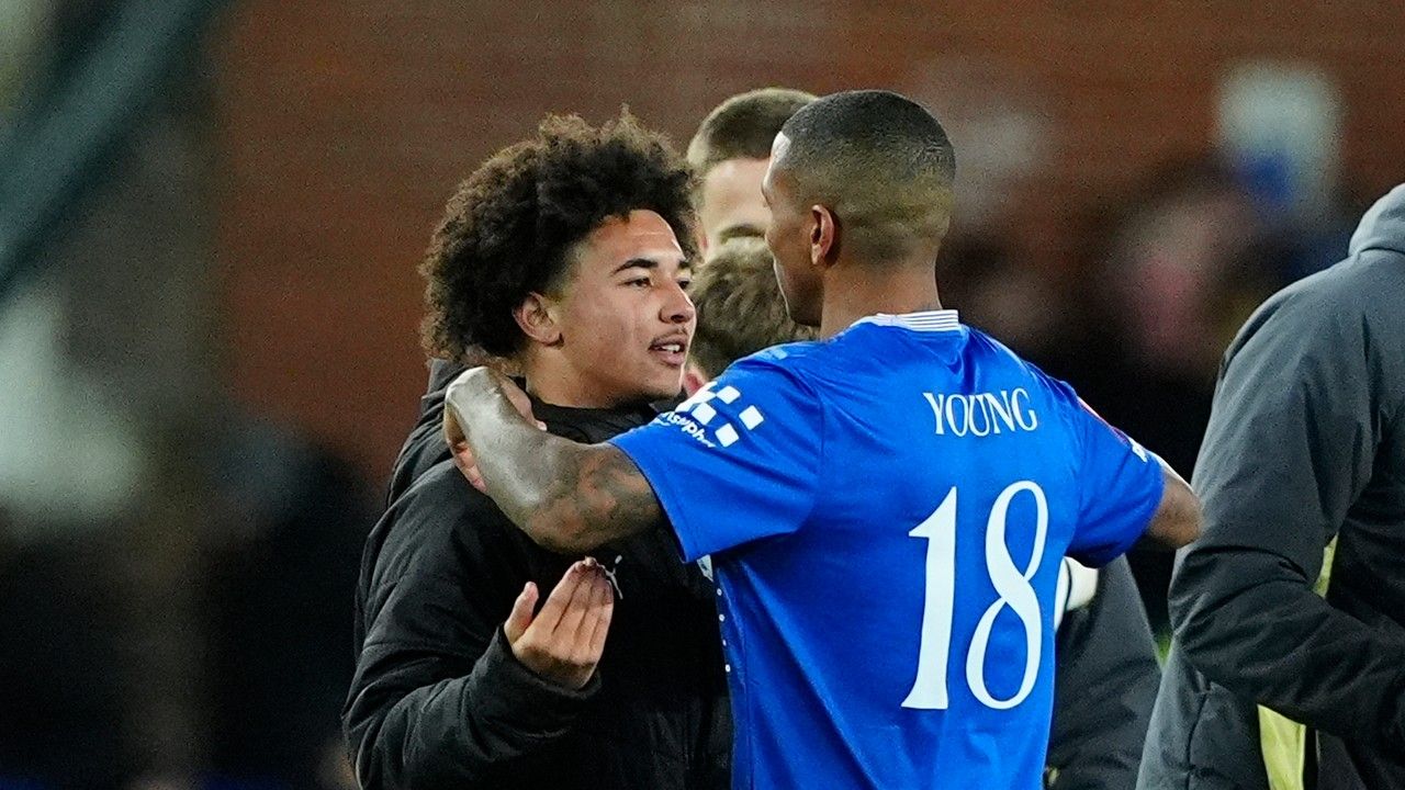 Ashley Young je 'razočaran' nakon što mu je uskraćena želja da igra protiv sina u okršaju FA kupa