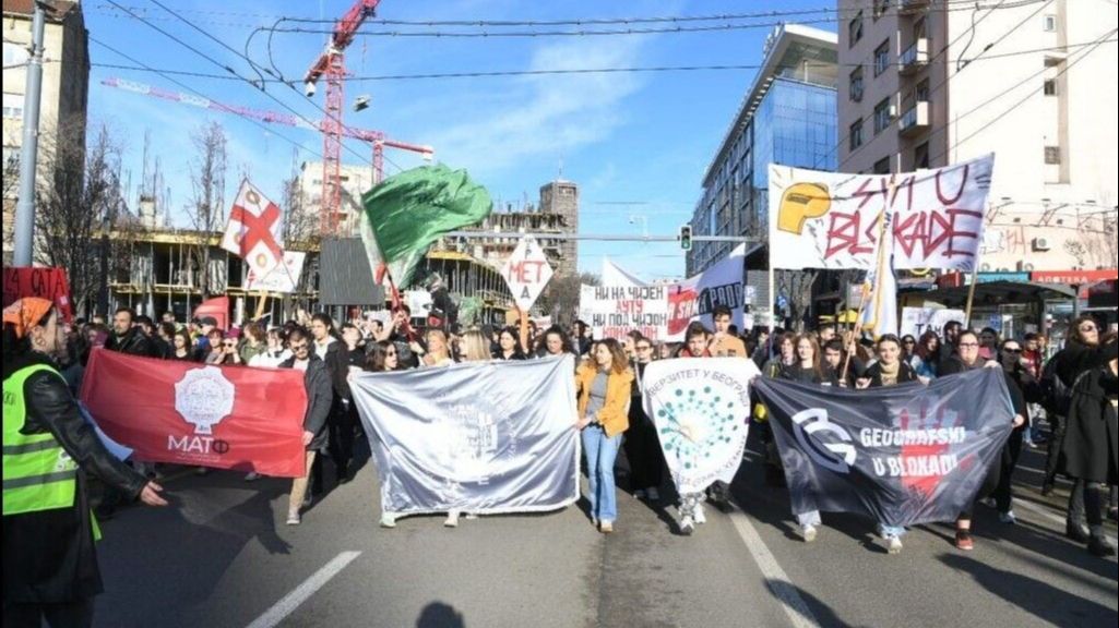 Blokirane ulice u Beogradu: Brojni studenti i građani na ulicama