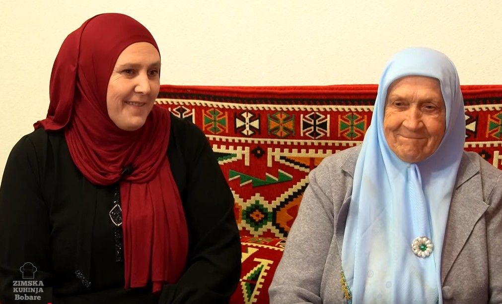 U njihovoj kući ručni rad je posvuda, a ljubav prema vezu prenijela je svekrva na snahu