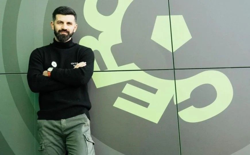 Miron je imao jasnu viziju o tome kako želi povesti Argylea naprijed i pokazao je dubinu taktičke svijesti koja je jasno pokazala kako tačno želi da se ekipa postavi i igra