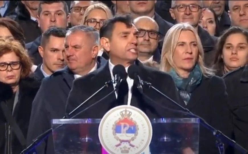 Vučićev potrčko Vulin pokušava sijati strah: Siguran da niko ne smije uhapsiti Dodika