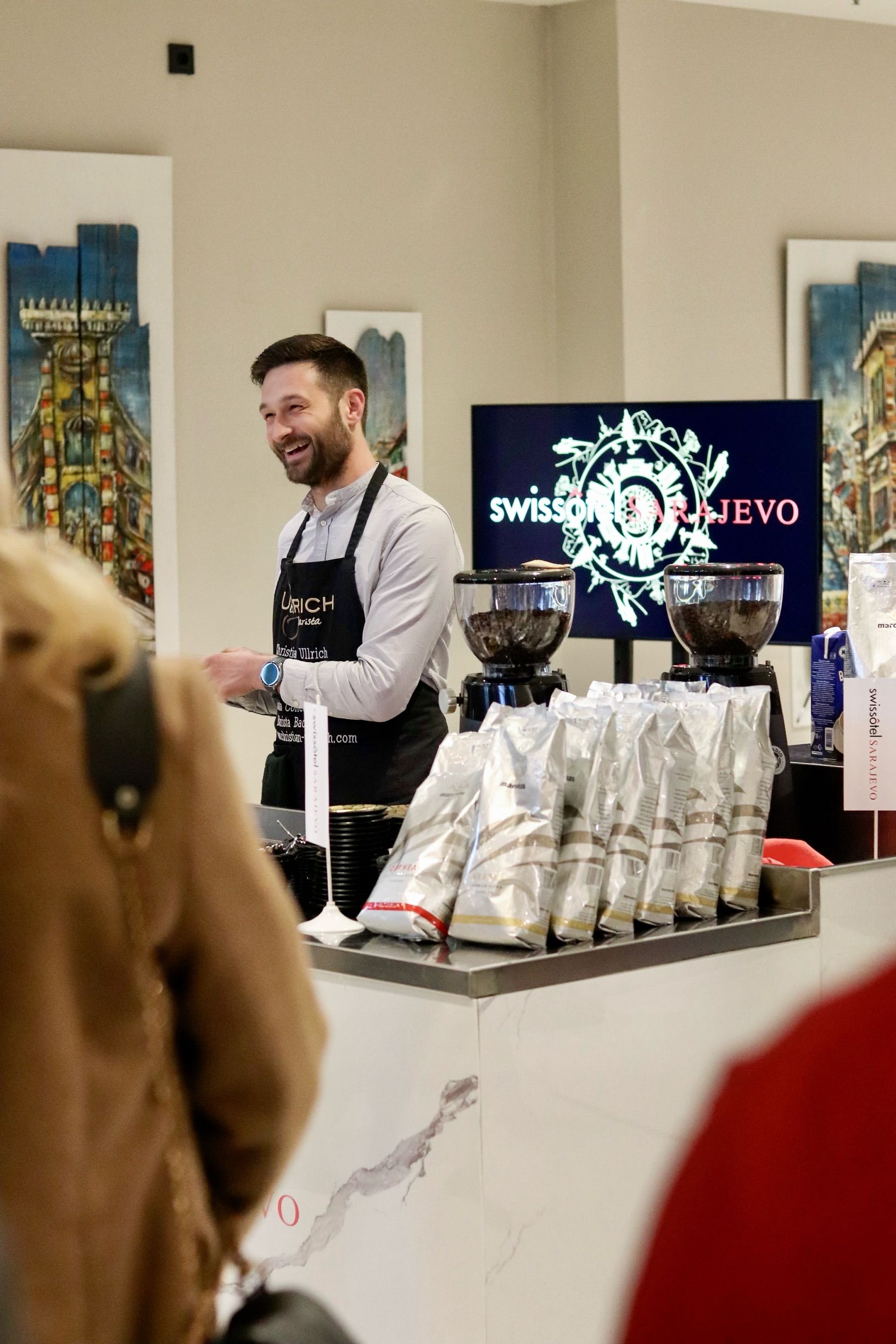 Sarajlije u Swissotelu popile kafu s Christianom Ullrichom, svjetskim Latte Art šampionom i baristom
