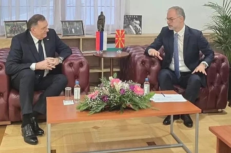 Da li ova Vlada uopće njeguje evropske vrijednosti u kontekstu poštovanja ljudskih prava i sloboda i civilizacijskih vrijednosti utvrđenim međunarodnim aktima...