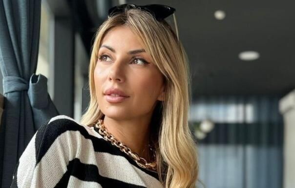 Savićević je rođena 1983. godine, a posljednji je put viđenu u mjestu Šteke, kada je upravljala vozilom Opel Antara metalik plave boje, registarskih oznaka PG JA 109.